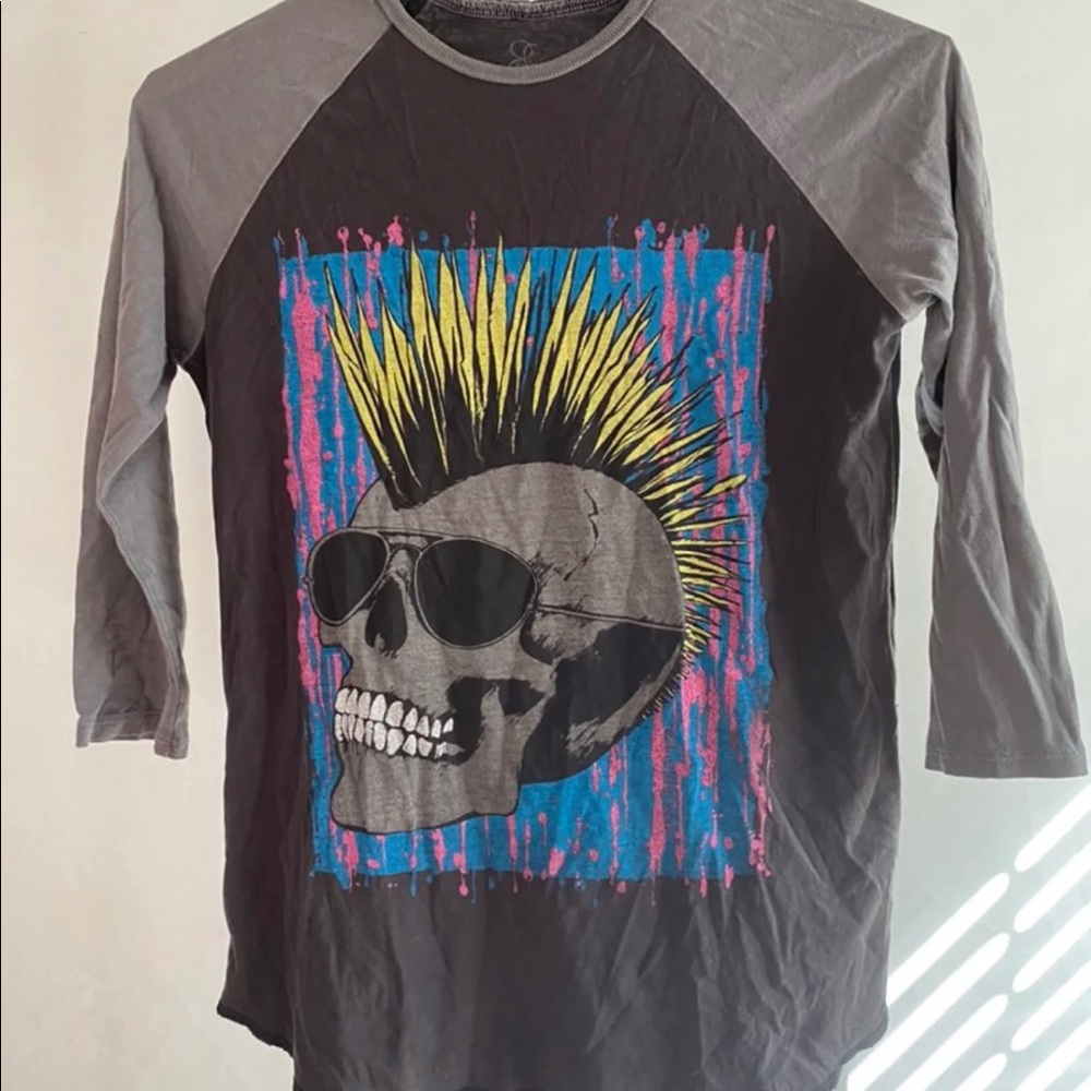In search of this LAUREN MOSHI LIGHTNING SKULL.